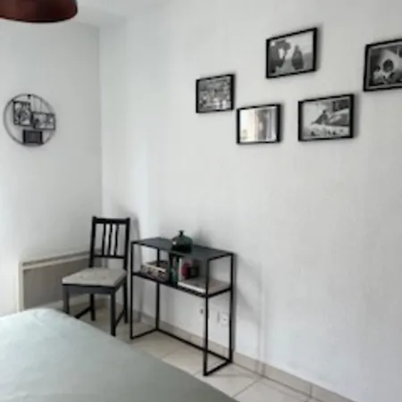 Apartment Comfortable With 2 Balconies